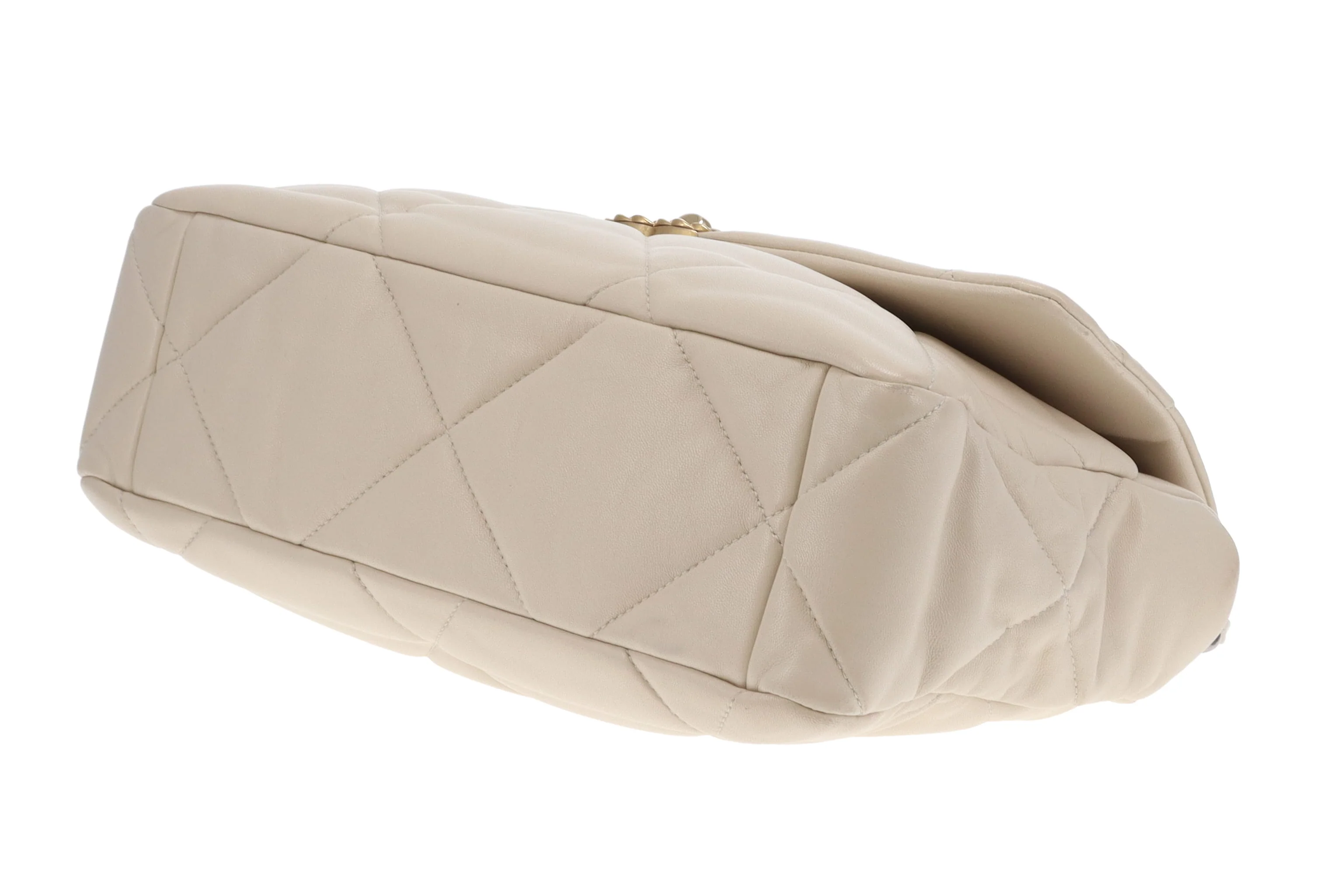 Chanel 19 Medium In Ivory Lambskin 2020 - Image 10