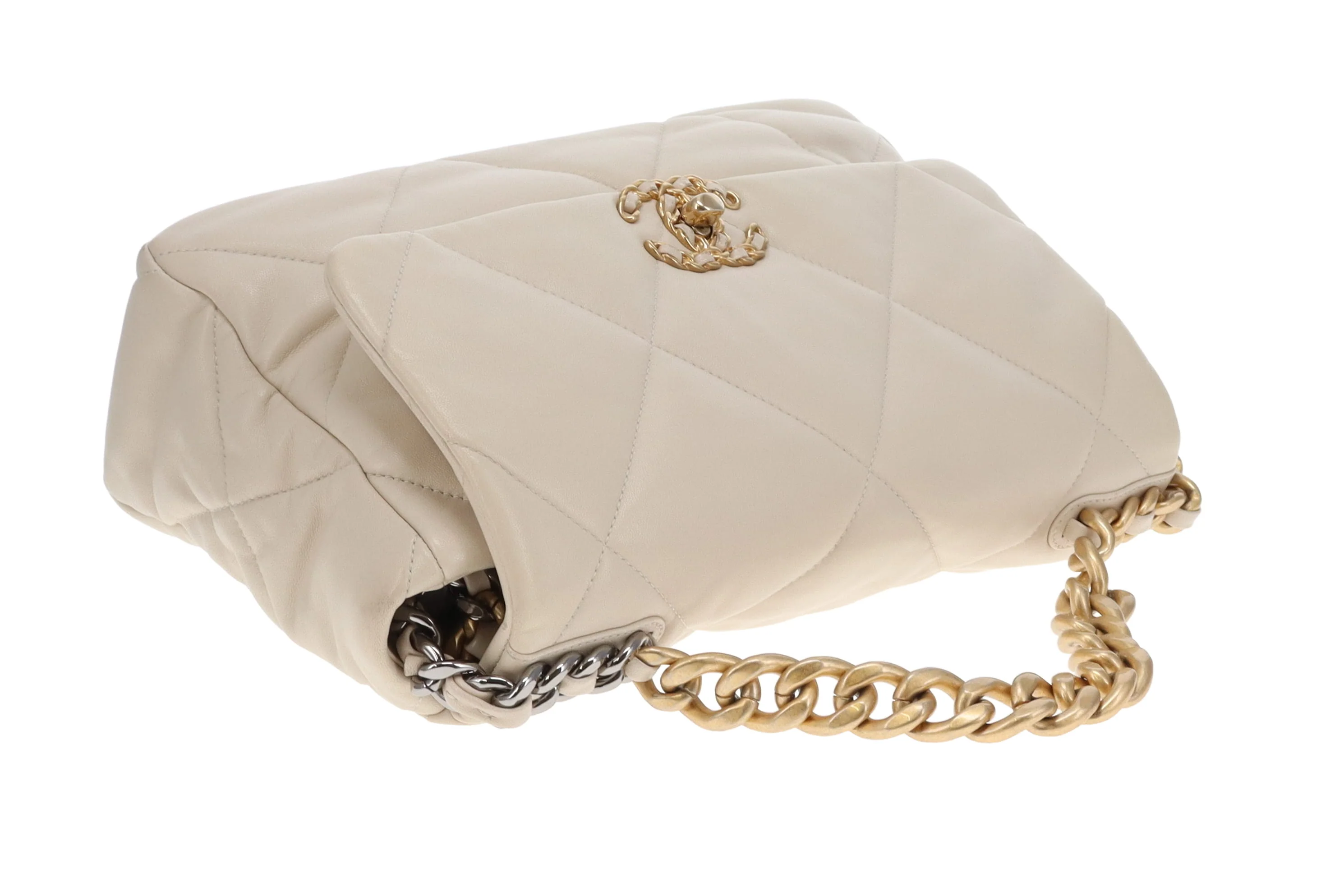 Chanel 19 Medium In Ivory Lambskin 2020 - Image 13