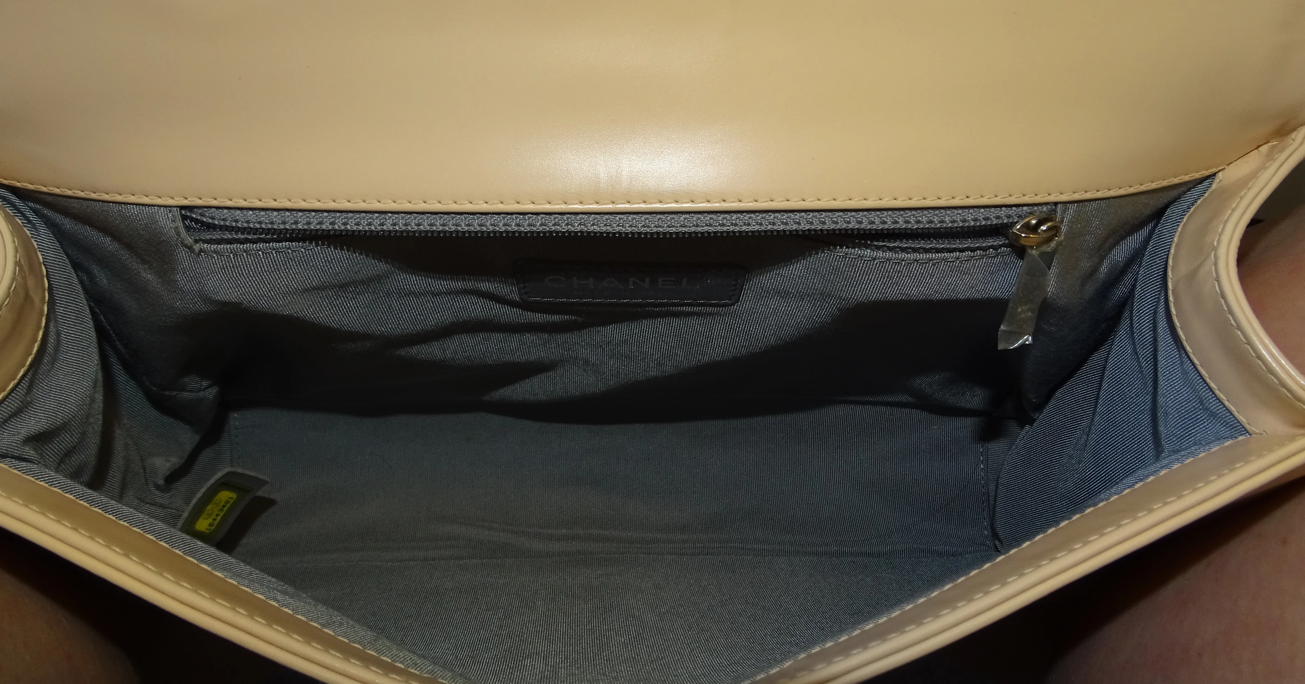 Chanel Boy Bag Large Beige Smooth Leather SHW 2012 - Image 15