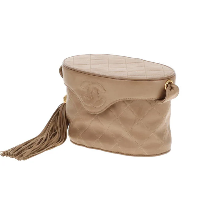 Chanel Tassel Vanity Bag Beige Quilted Lambskin Vintage - Image 9