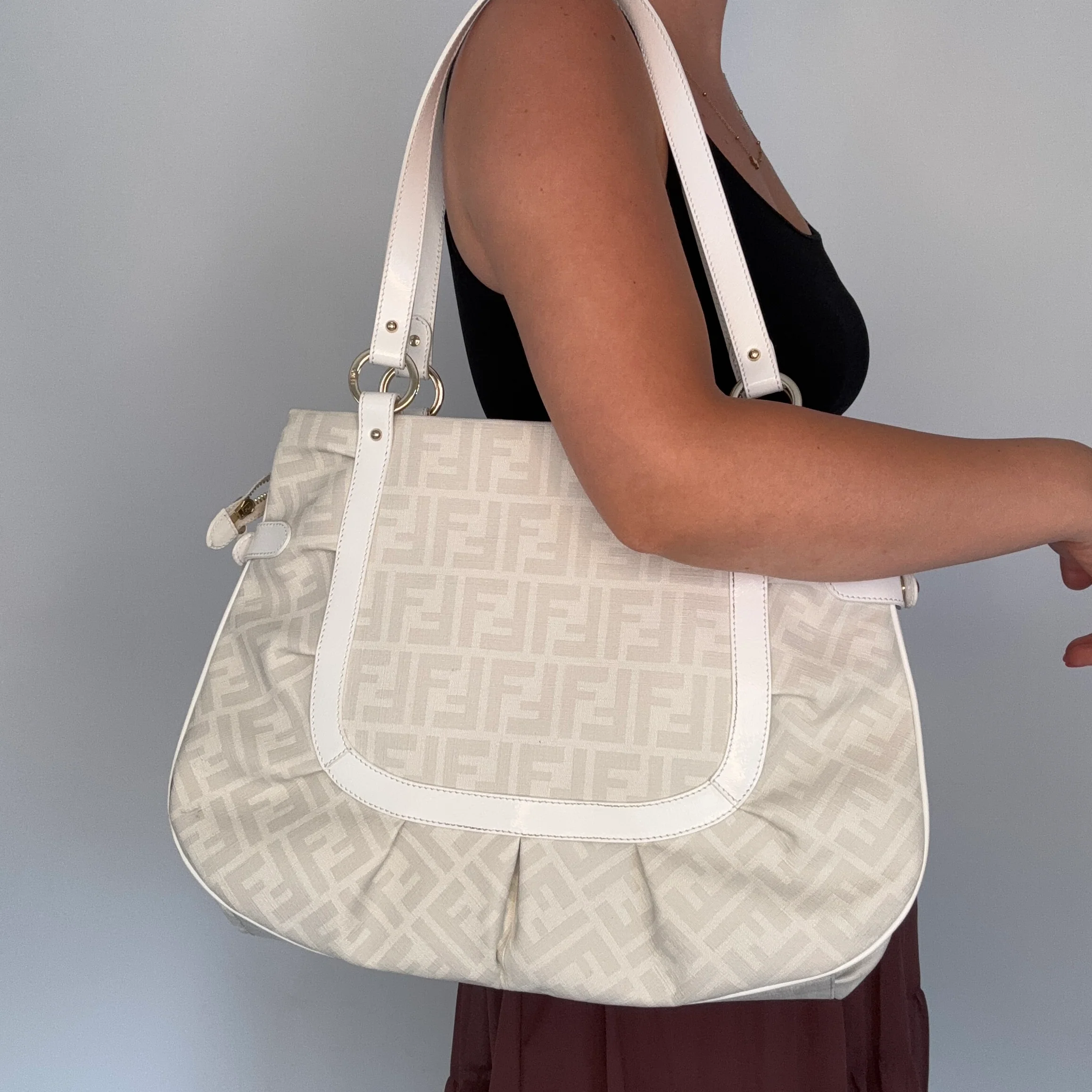 Fendi Shoulder Bag White Zucca Coated Canvas and Leather - Image 2