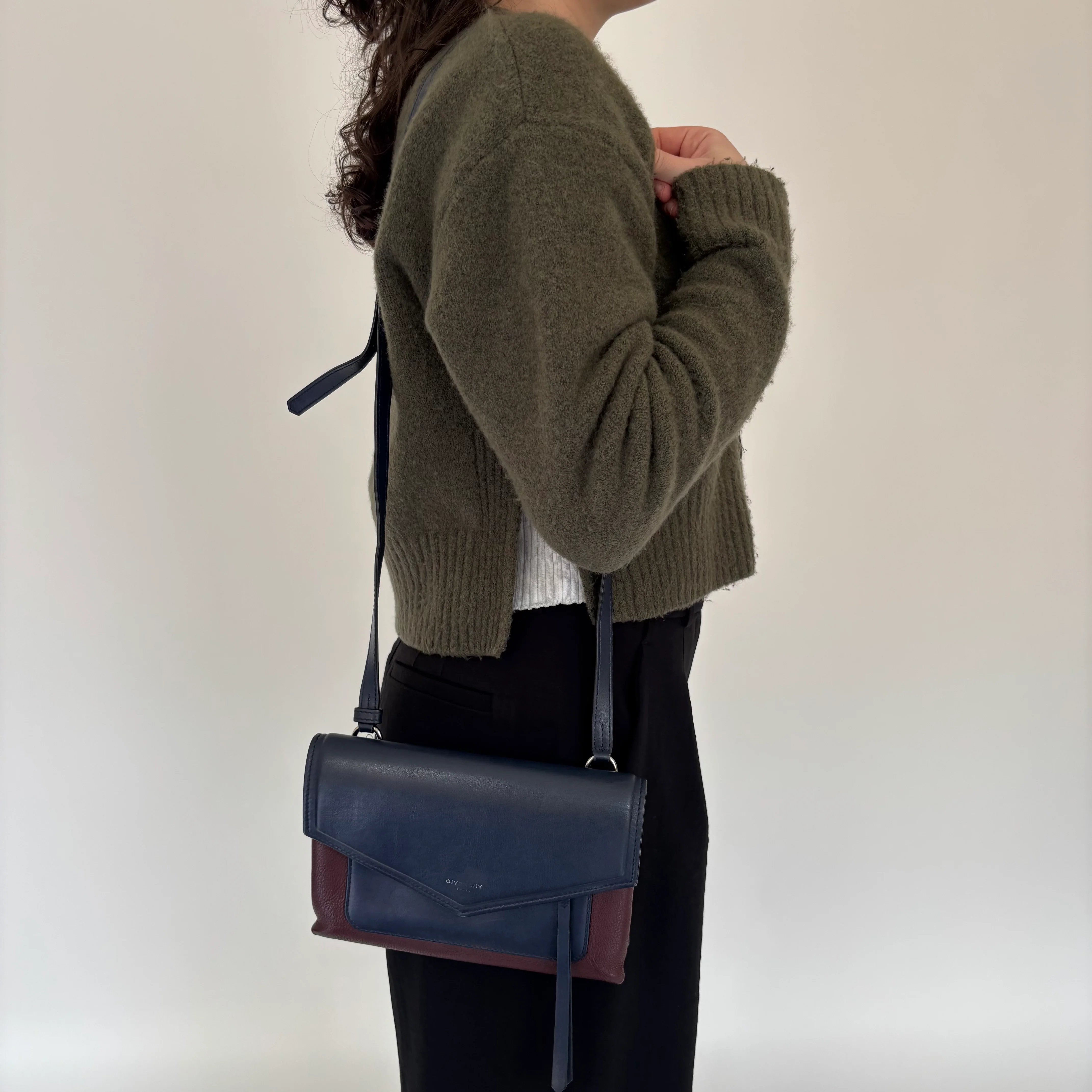 Givenchy Navy and Wine Cross Body Duetto - Image 2