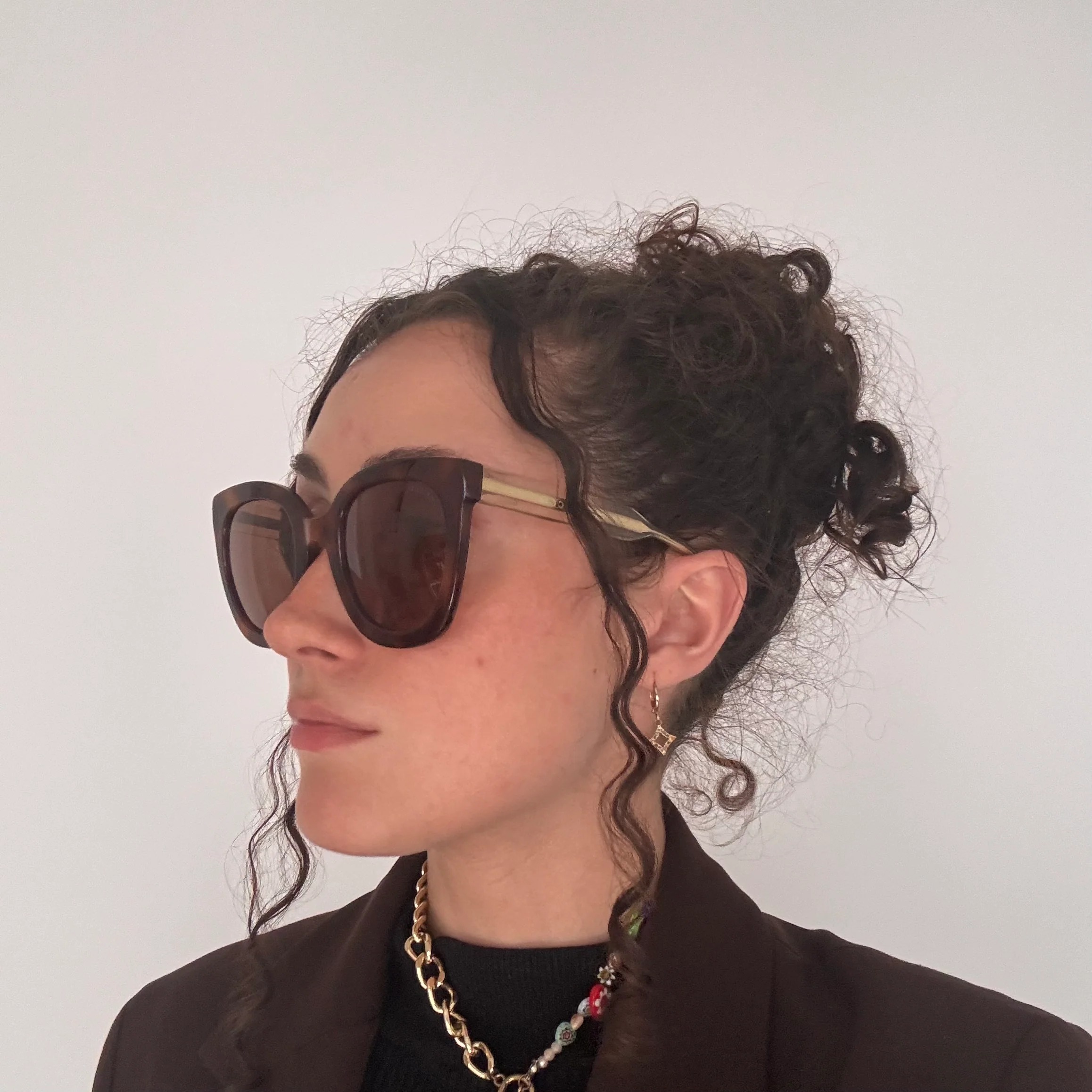 Gucci Cat Eye Tortoise & Gold Resin Frame Sunglasses GG06564S - Image 2