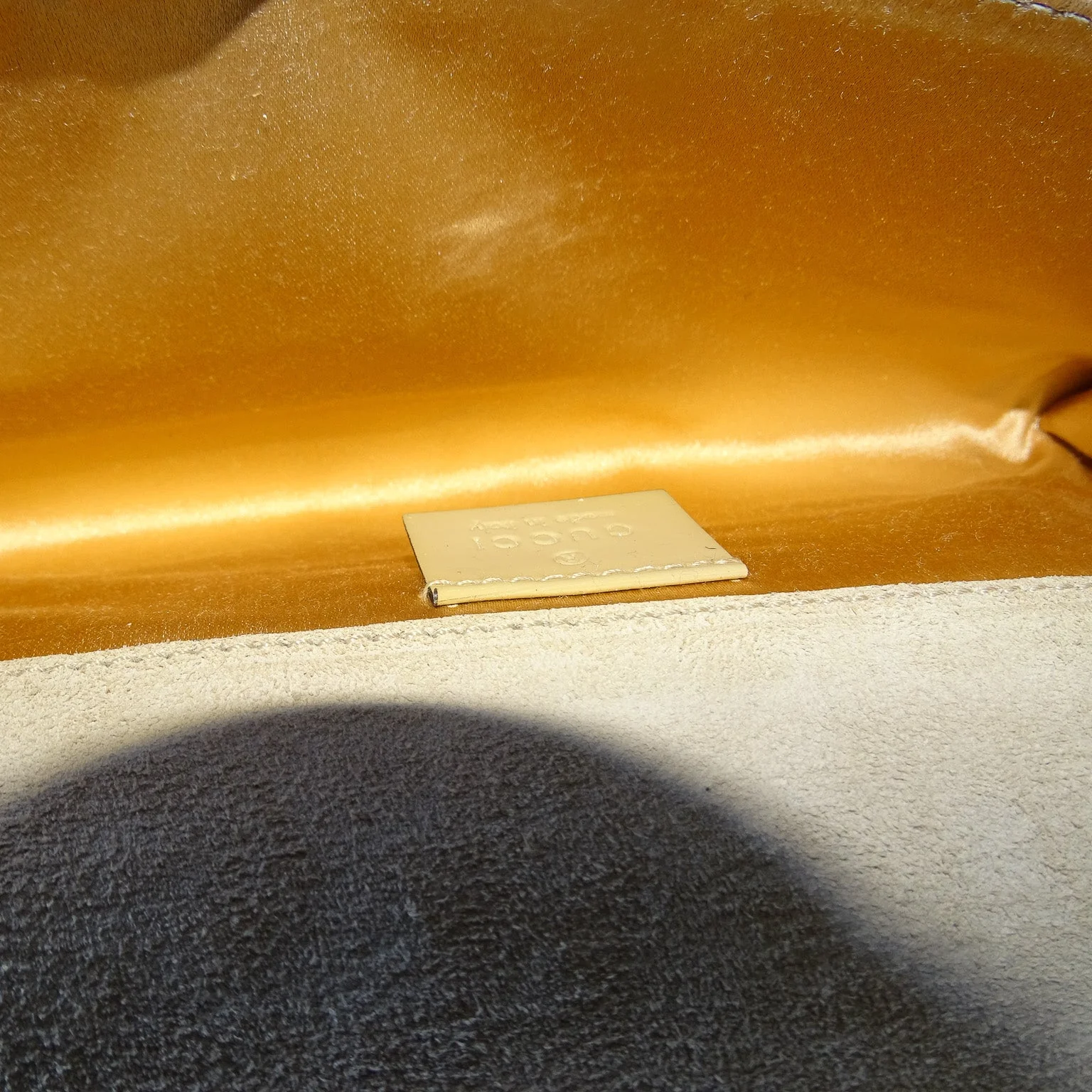 Gucci Patent Romy Clutch Beige Vintage - Image 10