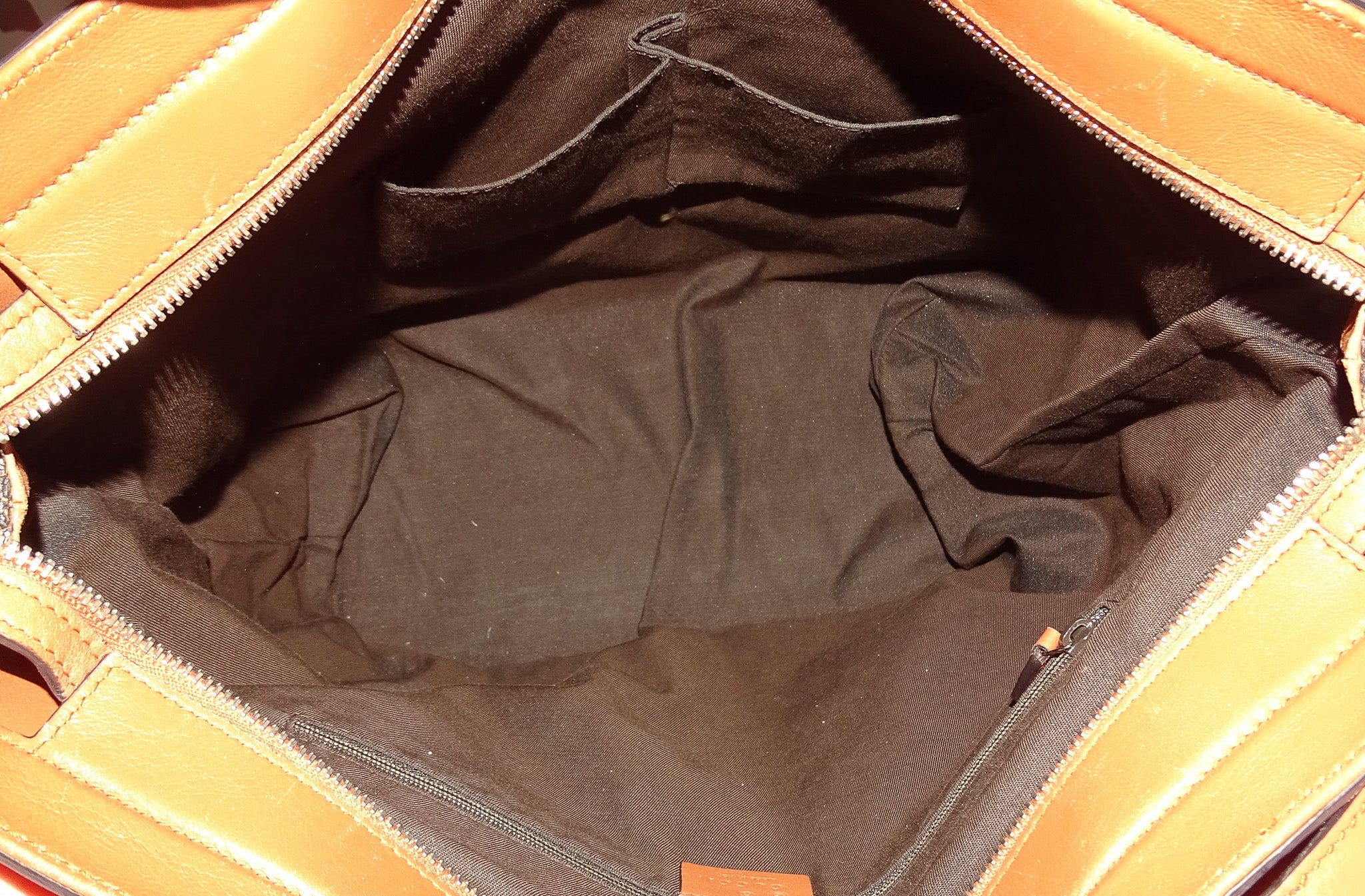 Gucci Tender Bamboo Bar ToteTan Guccissima - Image 10