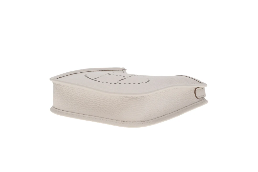 Hermes Evelyne TPM Gris Pale Clemence Leather 2024 - Image 11