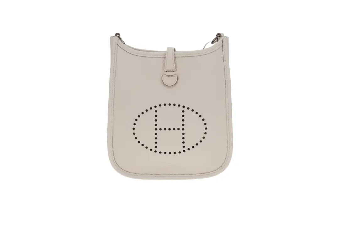 Hermes Evelyne TPM Gris Pale Clemence Leather 2024 - Image 3