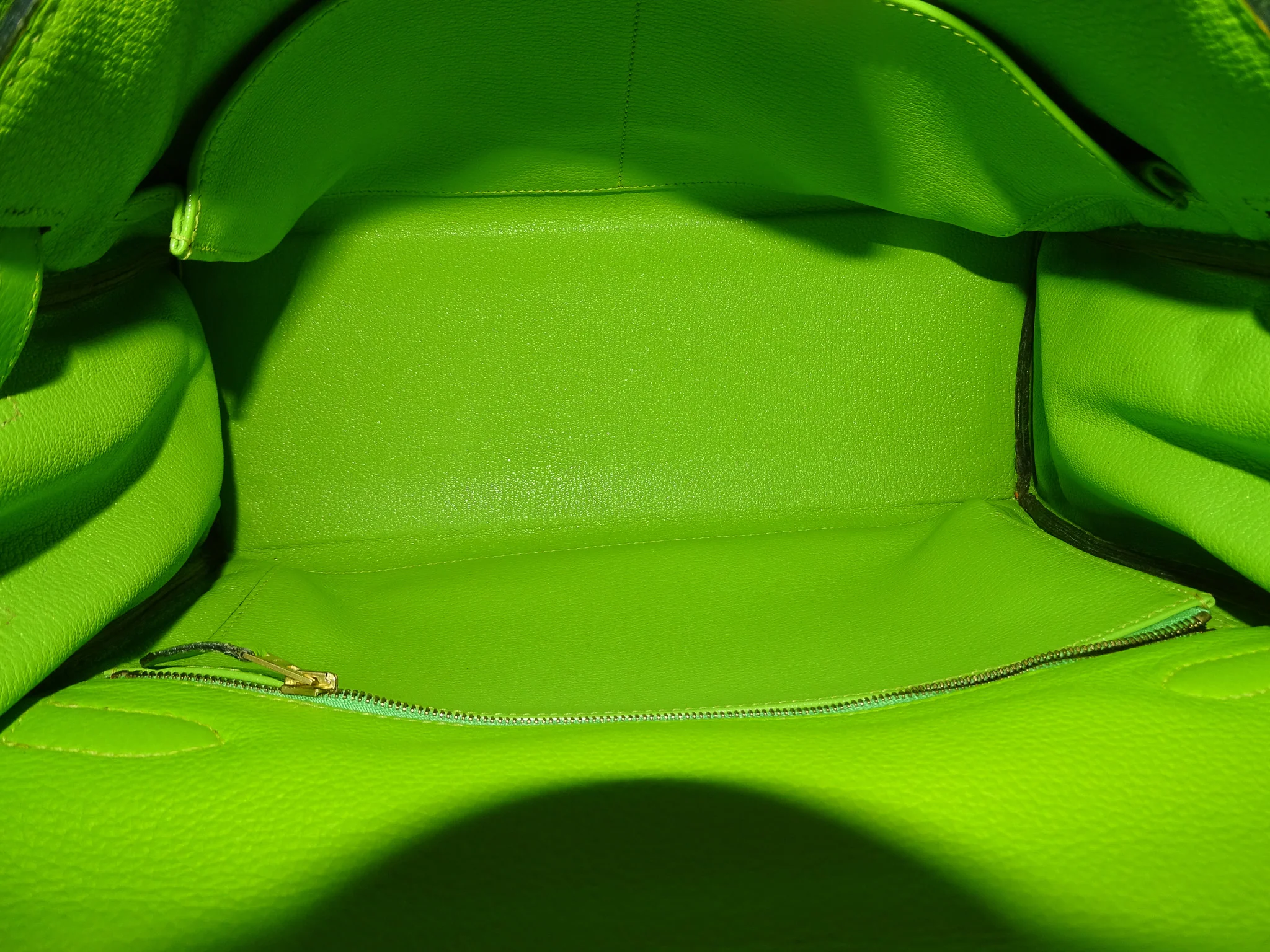 Hermes Kelly 32 Apple Green Togo 2002 Gold Hardware - Image 15