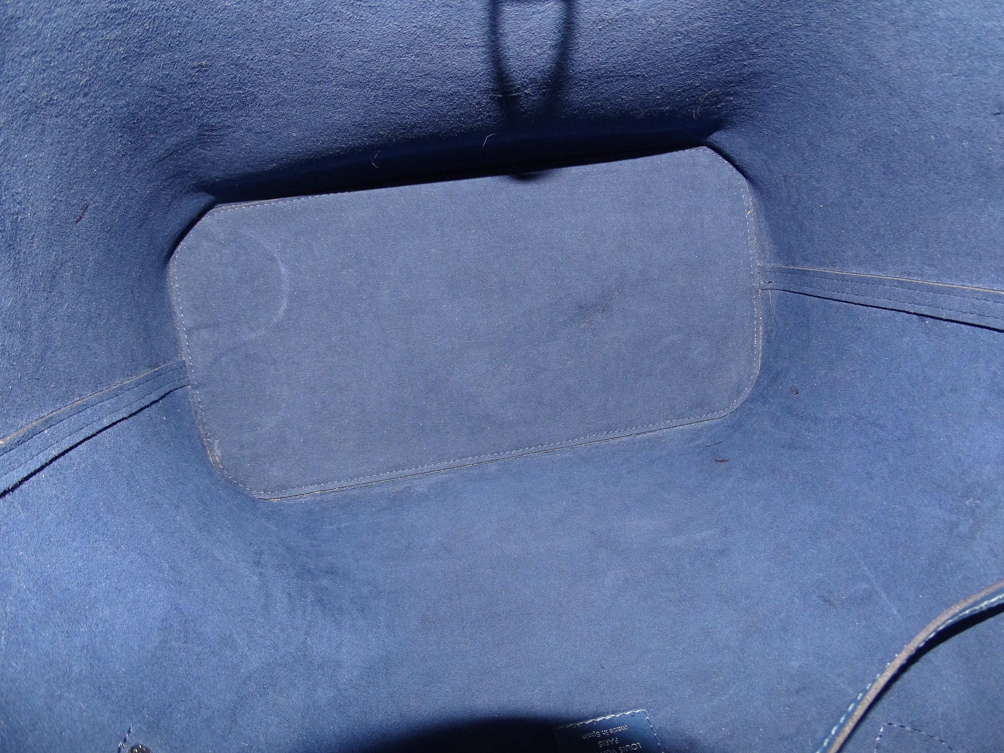 Louis Vuitton Neverfull MM Epi Leather Indigo CA2113 - Image 13