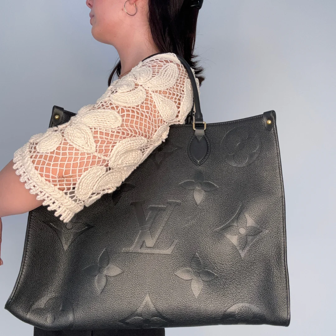 Louis Vuitton Noir Empreinte Leather Onthego GM (NFID Chip) - Image 2