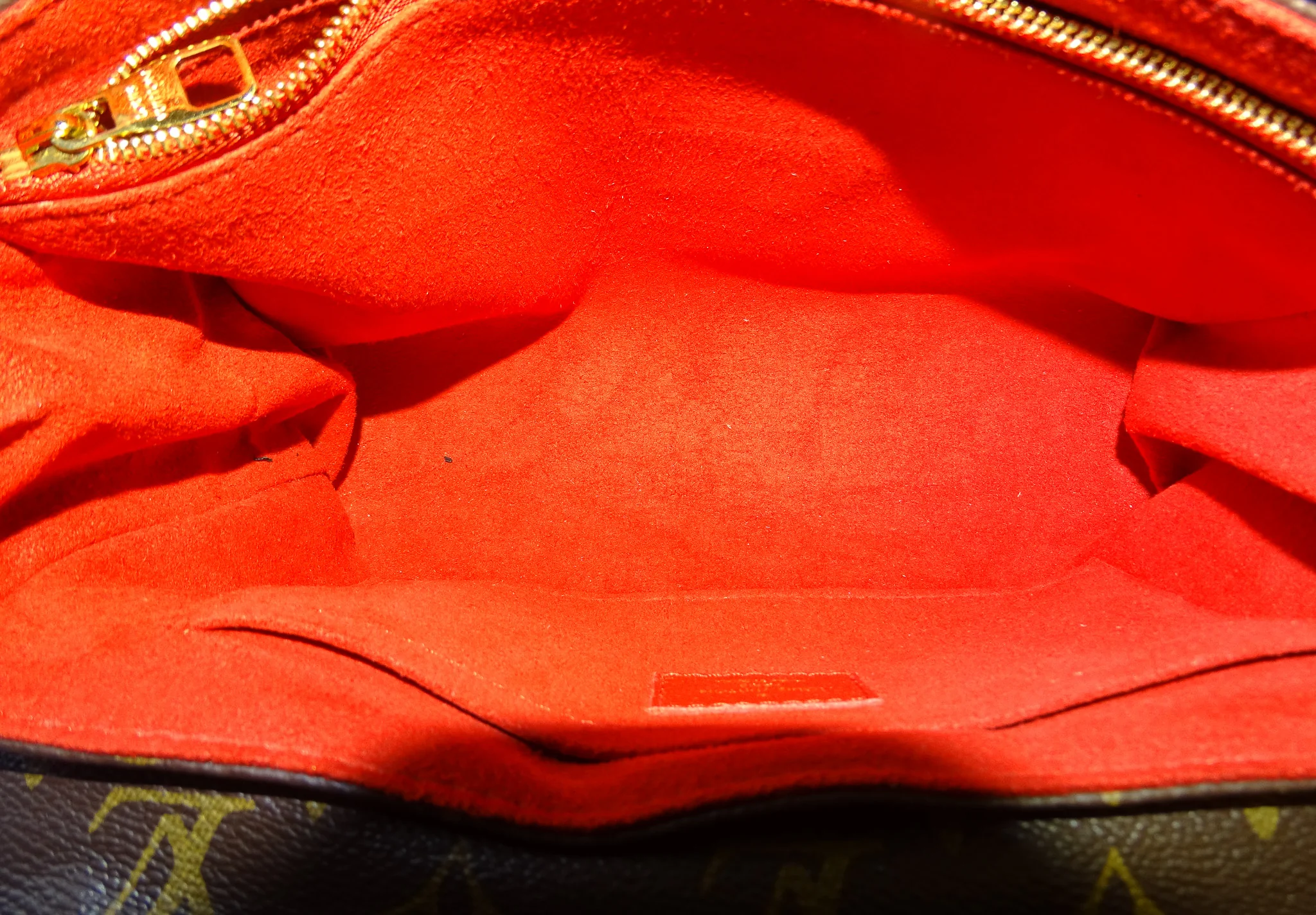 Louis Vuitton Saint Placide Monogram and Rouge CA1187 - 2017 - Image 14