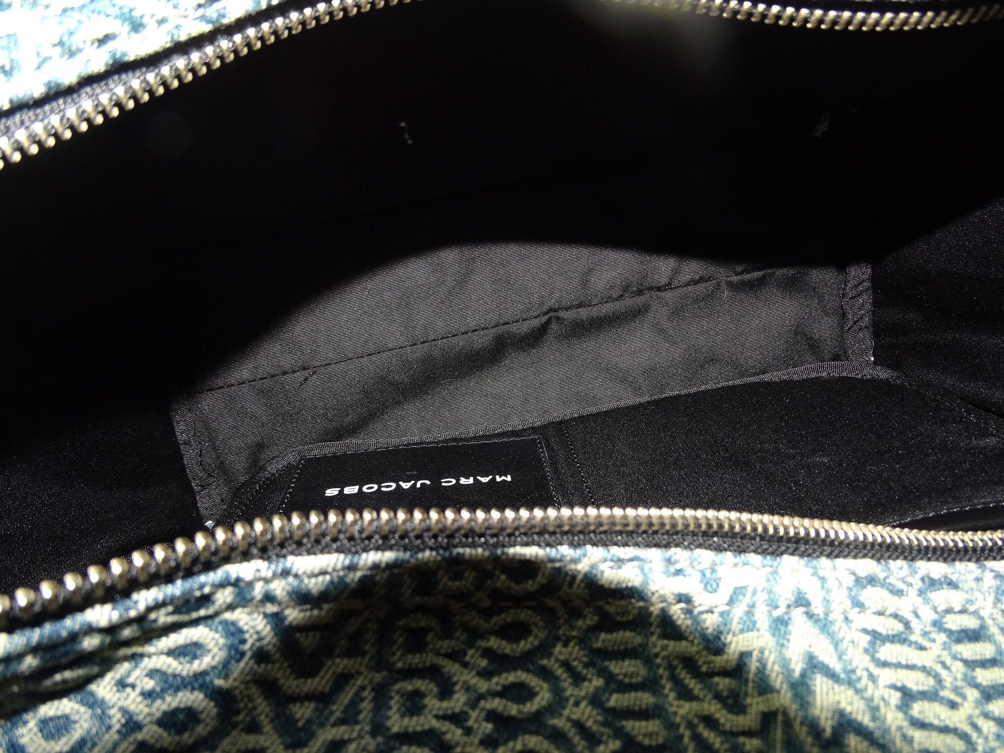 Marc Jacobs The Tote Bag Medium Logo Denim - Image 14