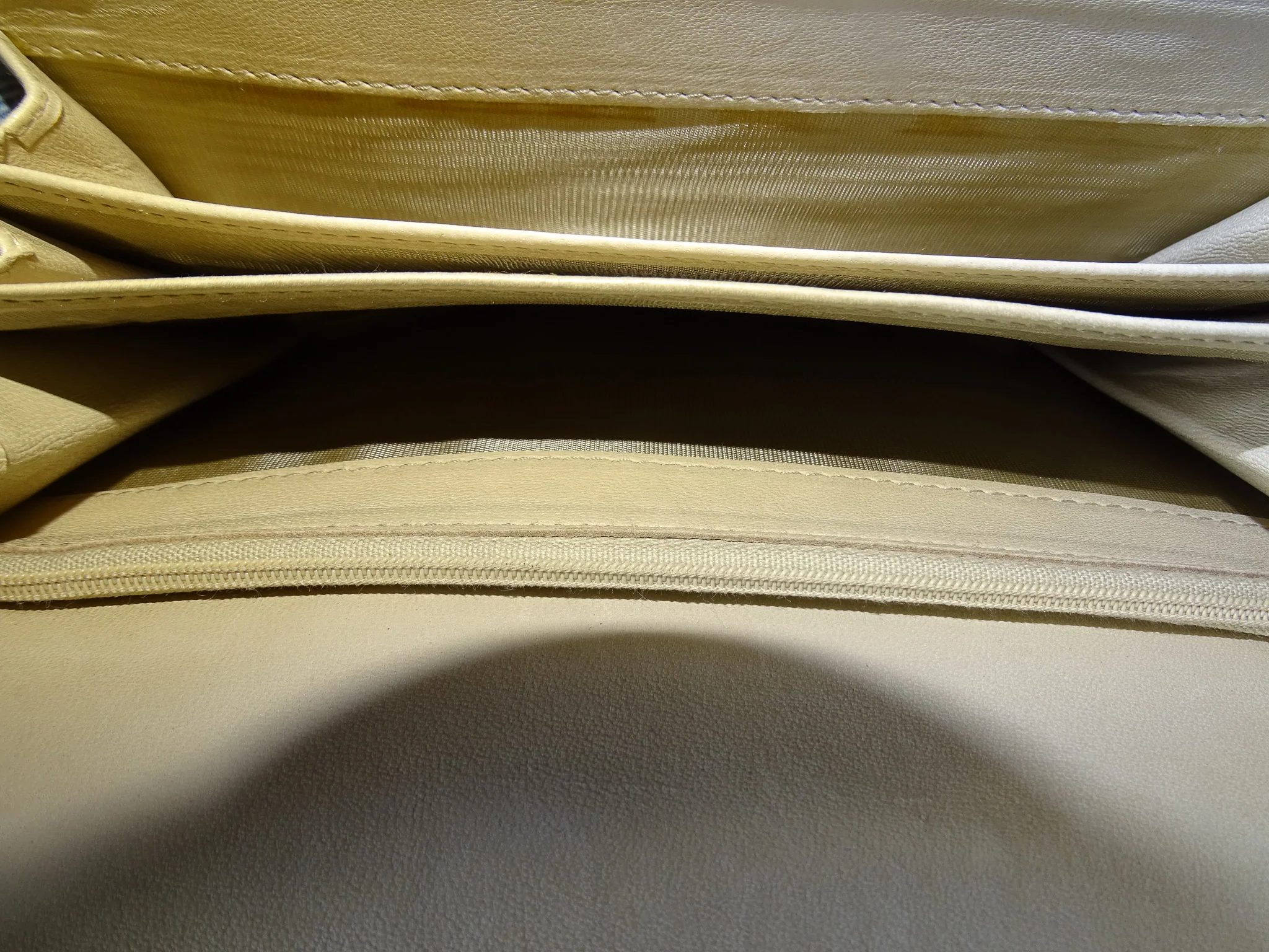 Prada Python Beige Long Flap Wallet Vintage - Image 10