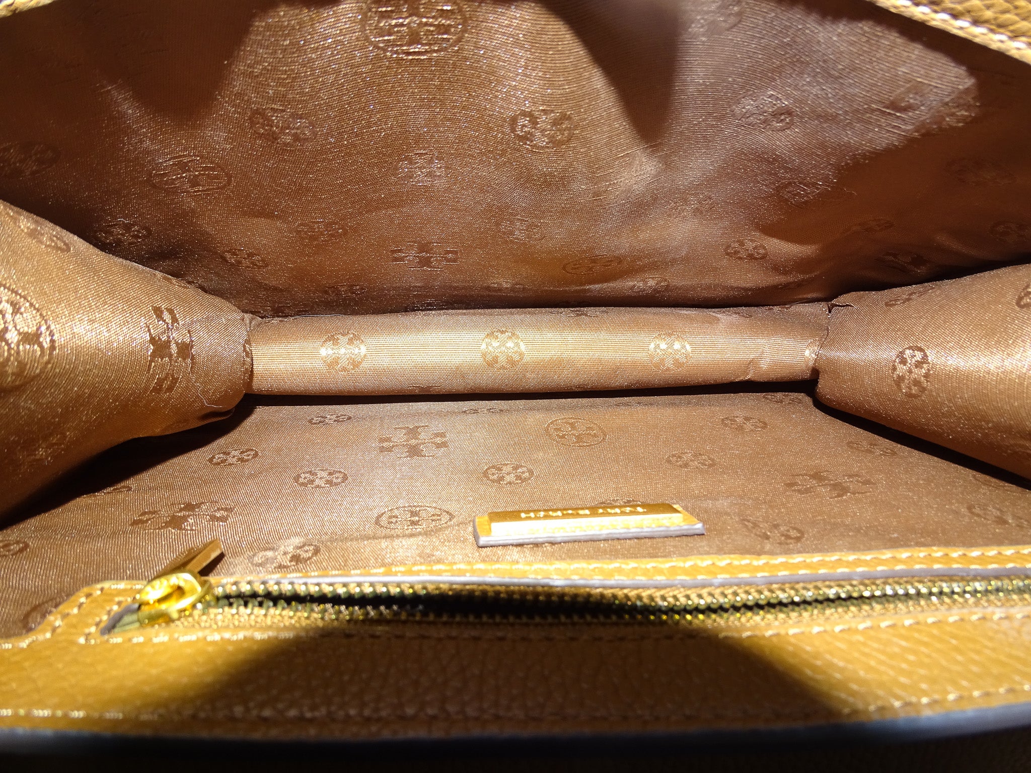 Tory Burch Britten Saddle Bag Tan GHW - Image 14
